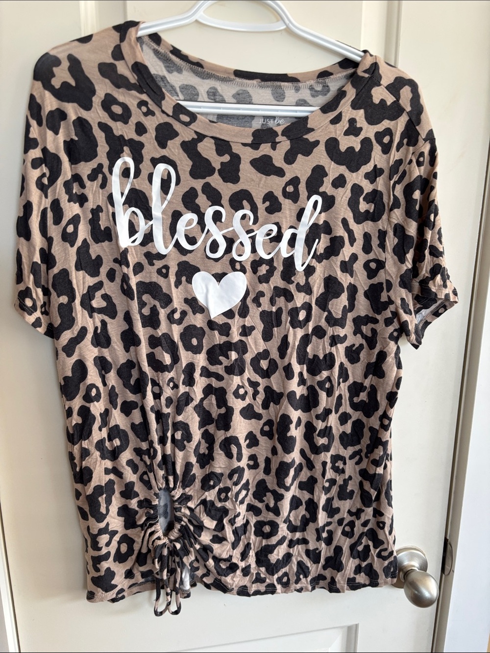 just be Leopard Print "blessed" Tie-Hem Tee - Beige/Black